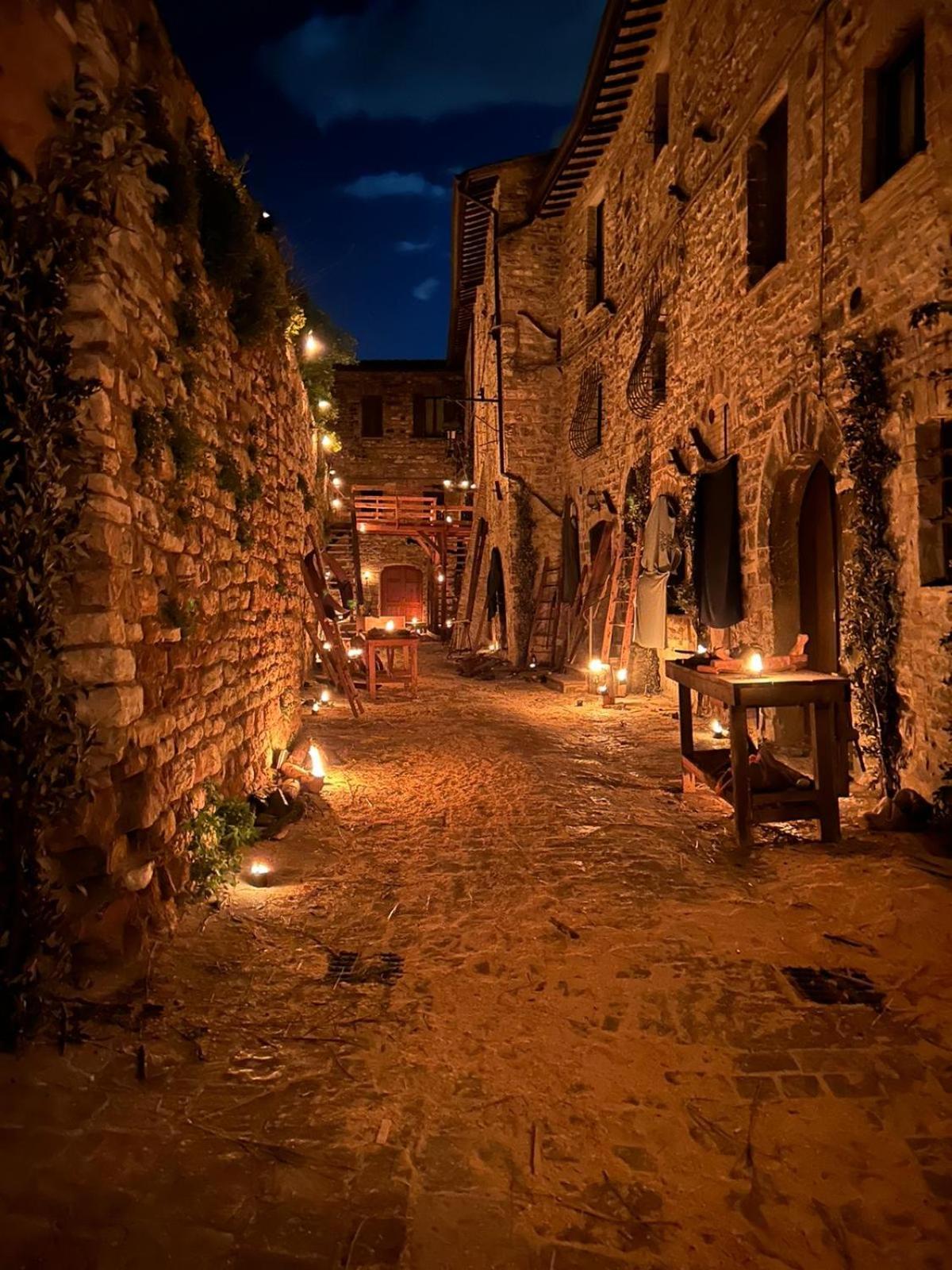 Monolocale L'Anfiteatro Romano Ассизи Экстерьер фото